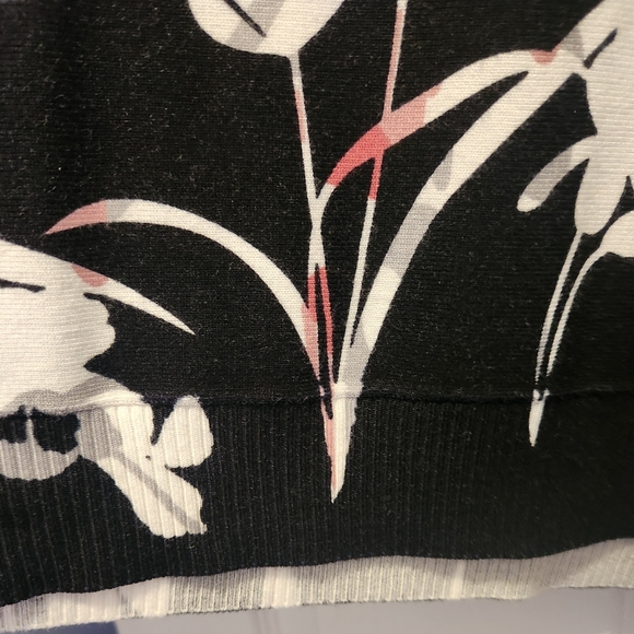 Premise Woman knit black with flowers sweather - Picture 5 of 6